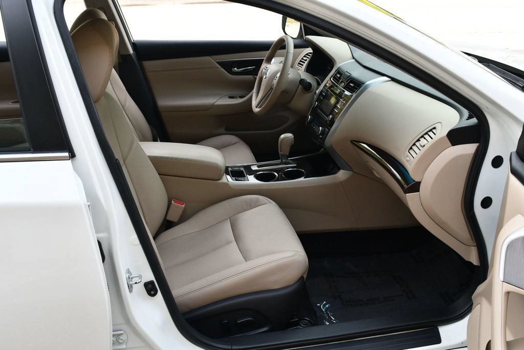 Used 2015 Nissan Altima 2.5 SL w/ Moonroof Package FWD image 47