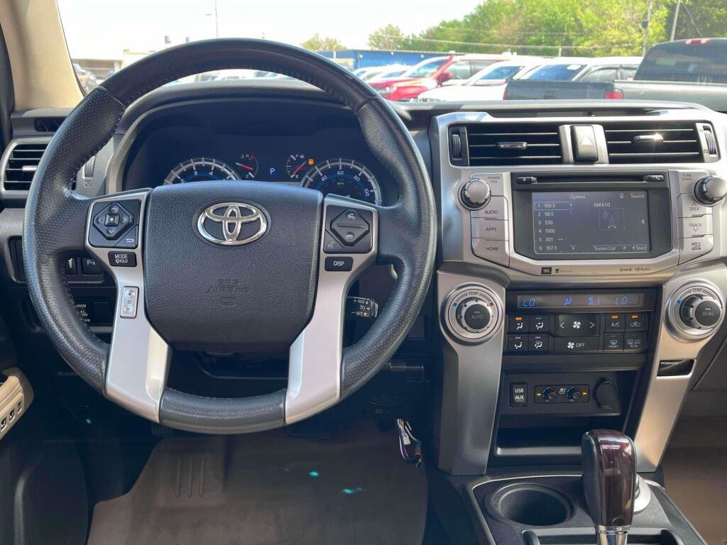 Used 2016 Toyota 4Runner Limited AWD/4WD image 2