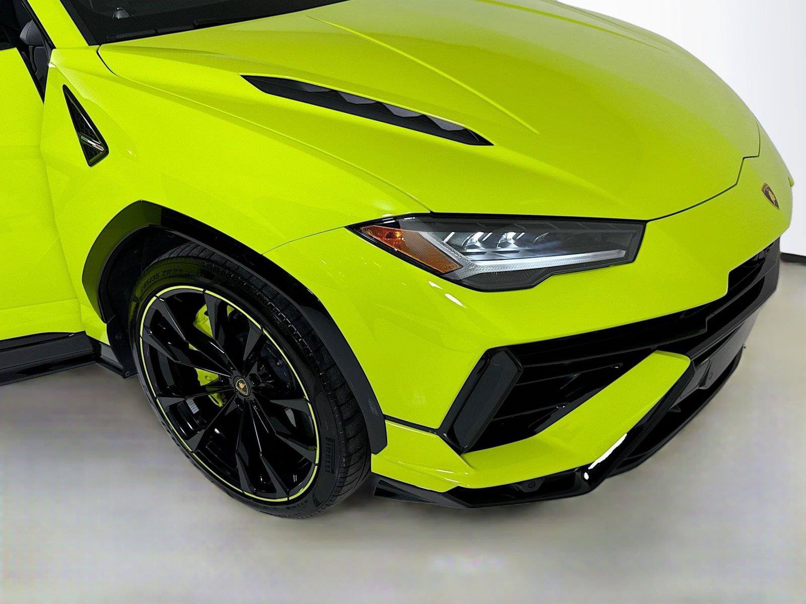 Used 2024 Lamborghini Urus S AWD/4WD image 38