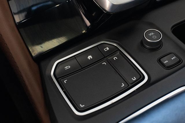 Used 2023 Acura MDX SH-AWD w/ Advance Package image 29