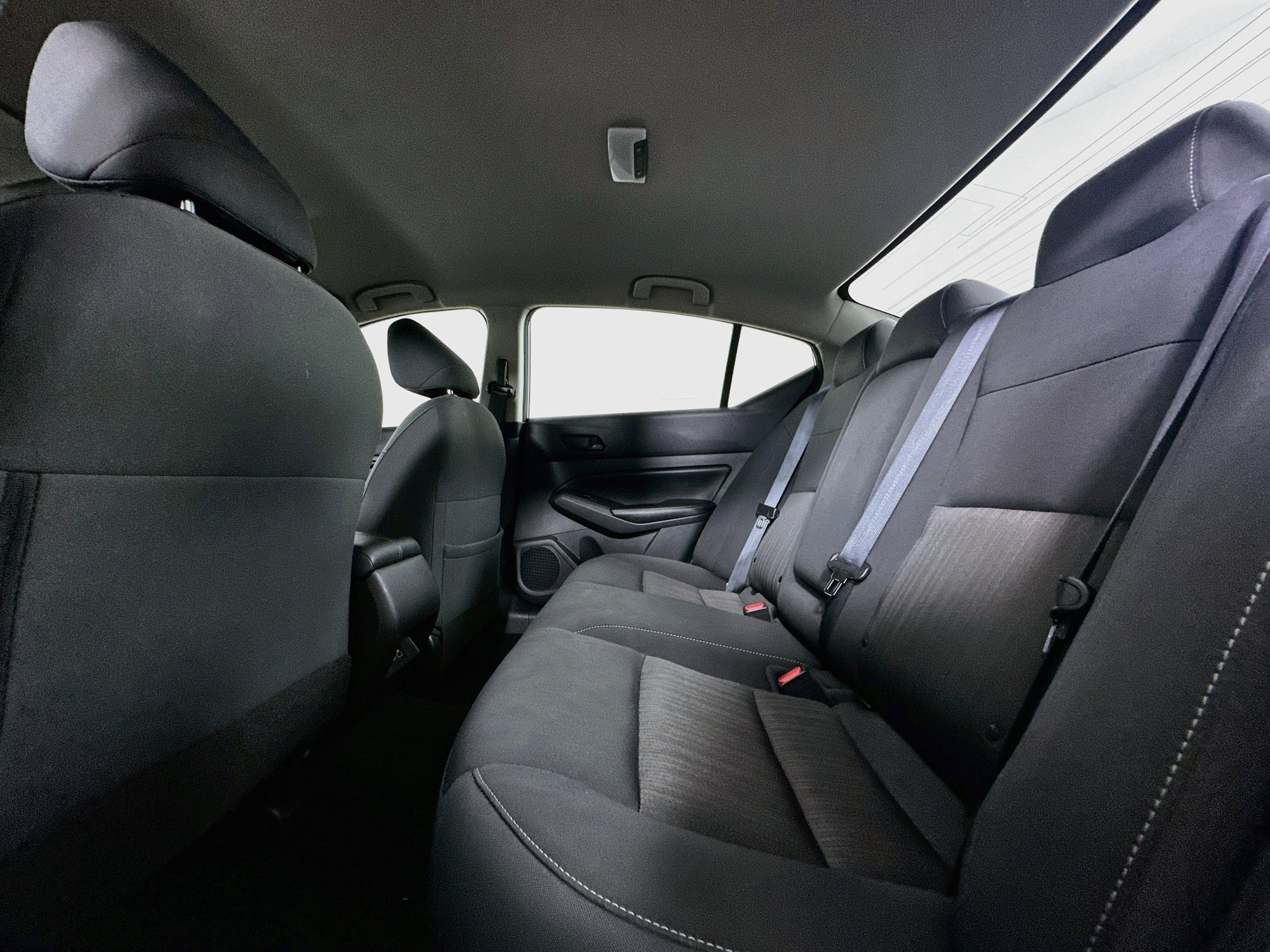 Used 2024 Nissan Altima 2.5 SV FWD image 26