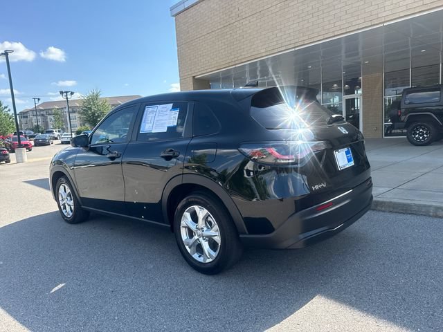 Certified 2025 Honda HR-V LX image 2