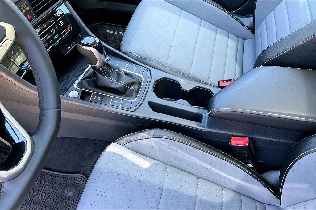 New 2026 Volkswagen Jetta SE FWD image 17