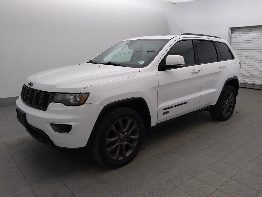 Used 2016 Jeep Grand Cherokee Limited 75th Anniversary AWD/4WD image 2
