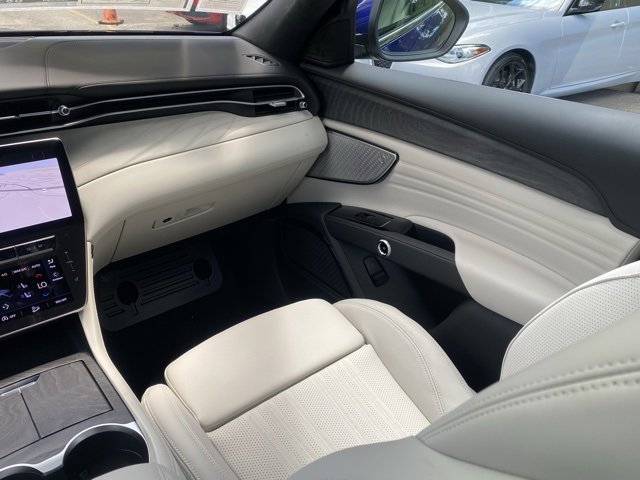 New 2024 Maserati Grecale GT image 46