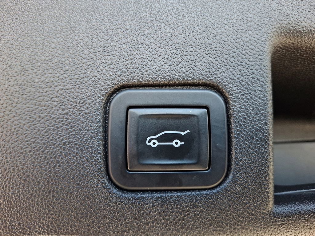 Used 2019 Chevrolet Equinox LT FWD image 30