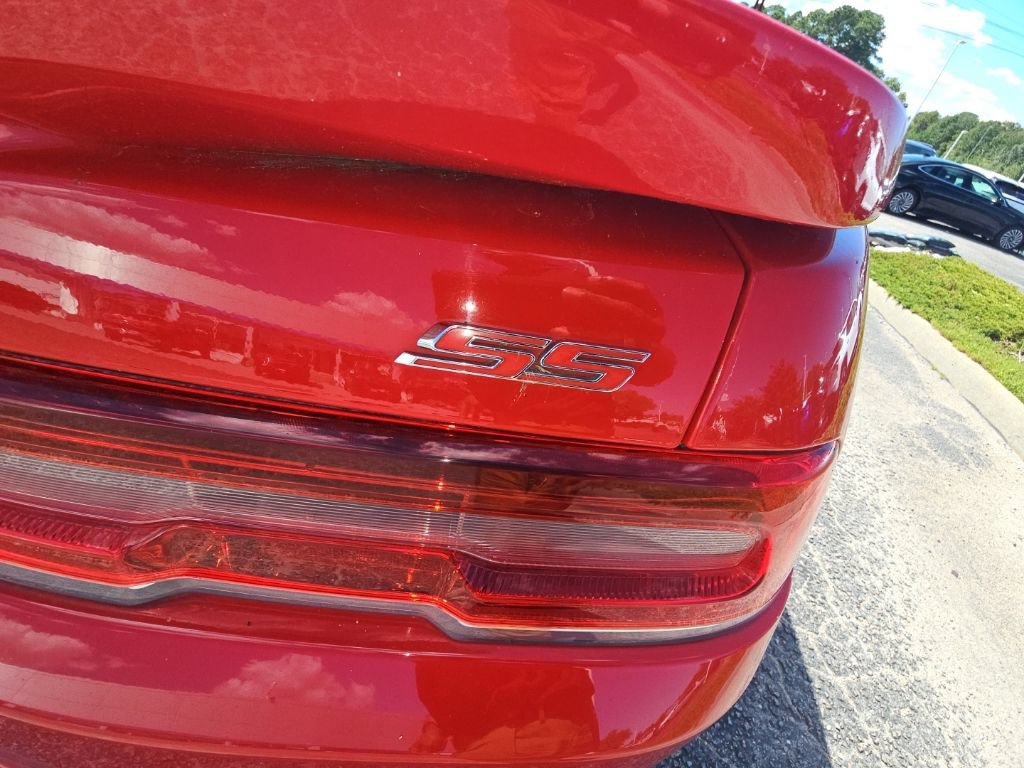 Used 2015 Chevrolet Camaro SS w/ Commemorative Special Edition RWD image 9