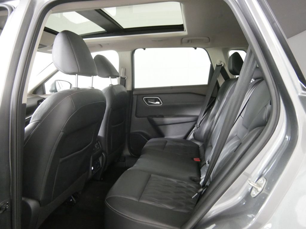 Used 2022 Nissan Rogue Platinum w/ Head-Up Display Package image 20