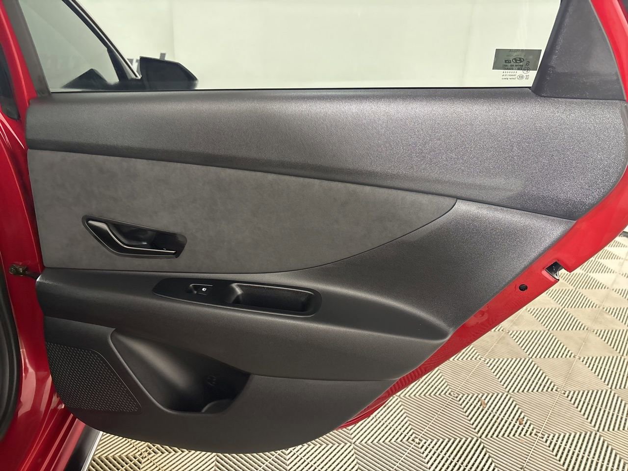 Used 2025 Hyundai Elantra N image 28