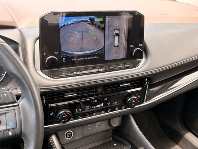 Used 2023 Nissan Rogue SL w/ SL Premium Package FWD image 17