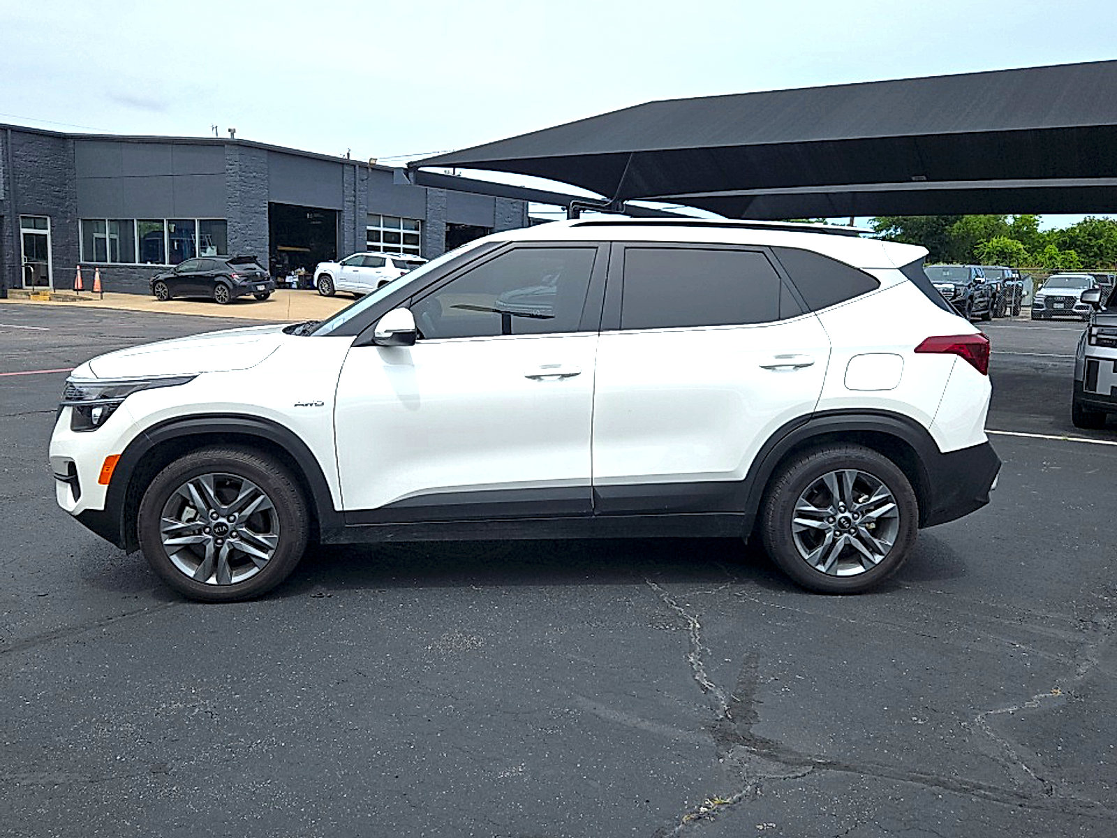 Used 2021 Kia Seltos S AWD/4WD image 5
