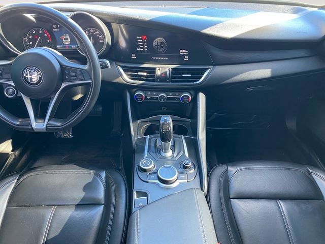 Used 2017 Alfa Romeo Giulia AWD w/ Sport Appearance Package image 10
