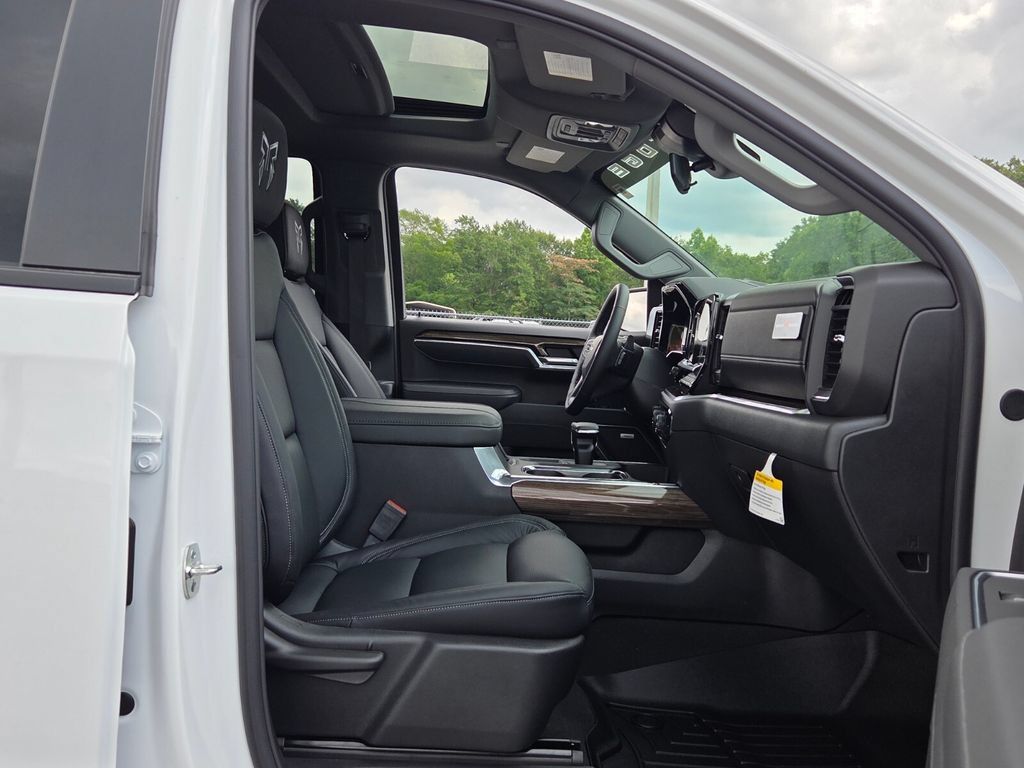 New 2026 Chevrolet Silverado 1500 RST AWD/4WD image 13