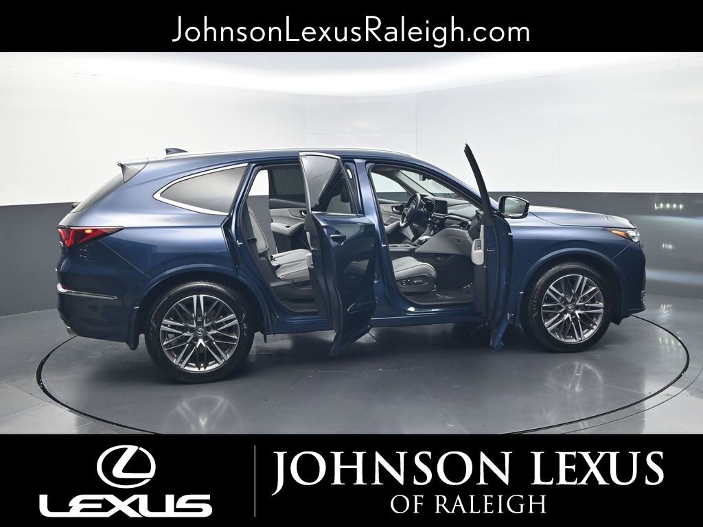 Used 2025 Acura MDX SH-AWD w/ Advance Package image 32
