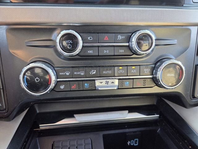 Used 2025 Ford F450 Platinum w/ Platinum Plus Package image 29