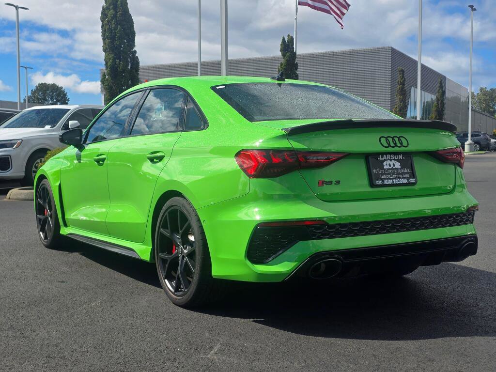 Used 2024 Audi RS 3 w/ Carbon Package AWD/4WD image 4