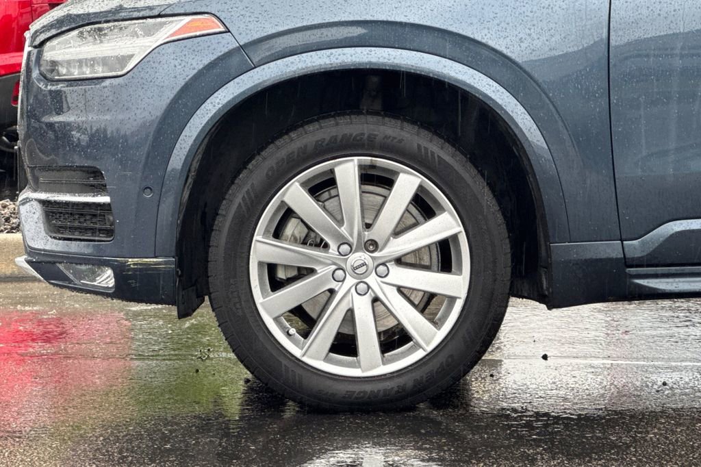 Used 2018 Volvo XC90 T5 Momentum w/ Convenience Package image 27
