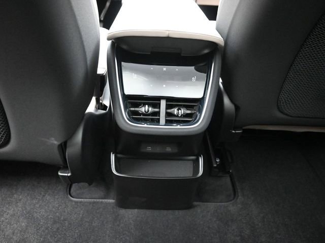 Used 2025 Volvo EX90 Ultra image 15