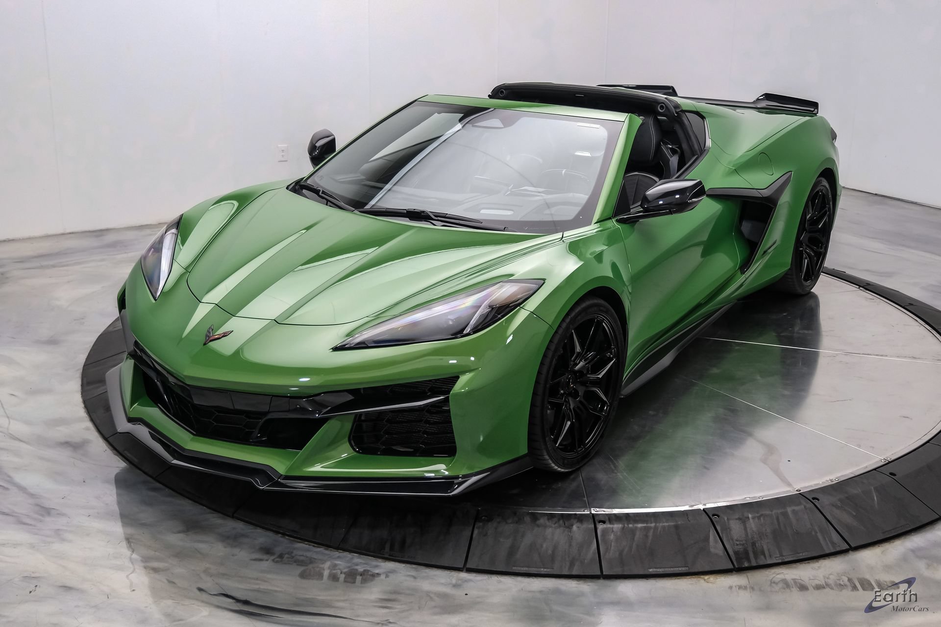 Used 2026 Chevrolet Corvette Z06 RWD image 8