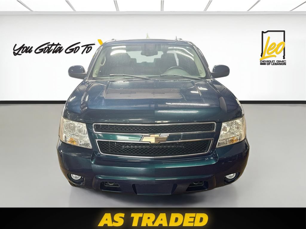 Used 2007 Chevrolet Suburban LT w/ LT Preferred Equipment Group AWD/4WD image 2