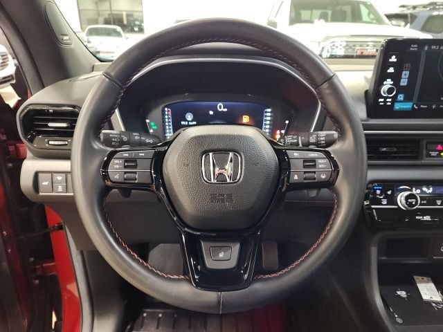 Certified 2025 Honda Pilot Black Edition image 19