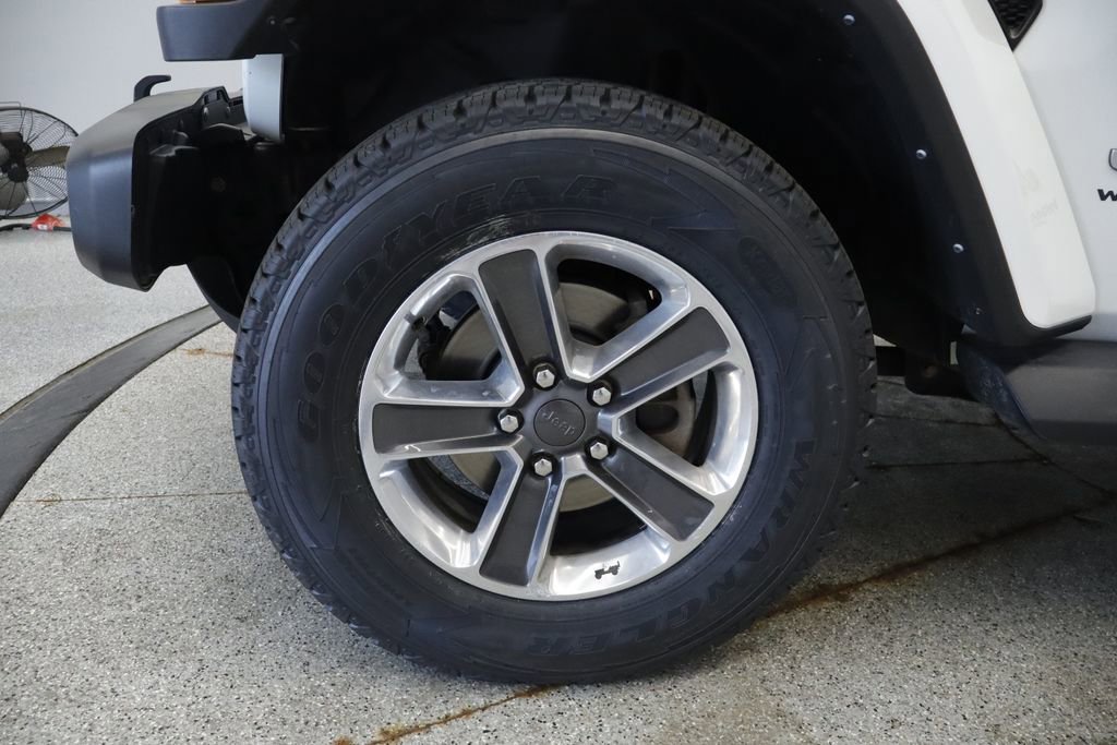 Used 2021 Jeep Wrangler Unlimited Sahara AWD/4WD image 11