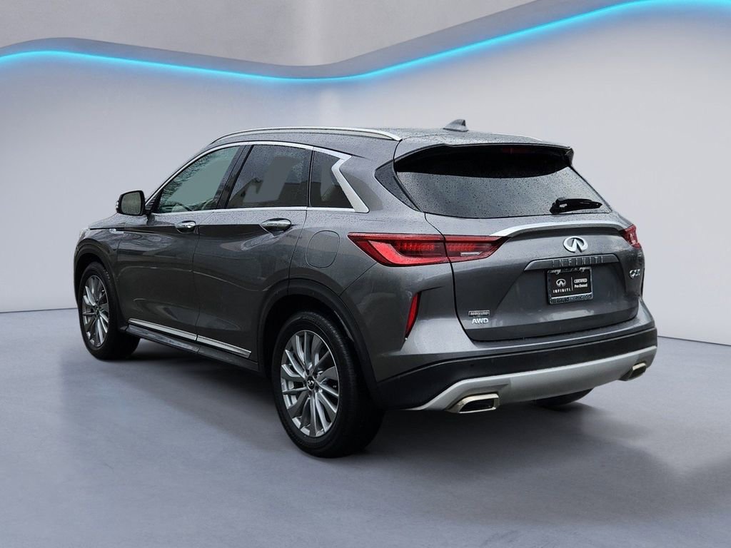 Used 2025 INFINITI QX50 Luxe w/ Accent Package image 5