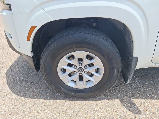 Certified 2024 Nissan Frontier SV RWD image 22
