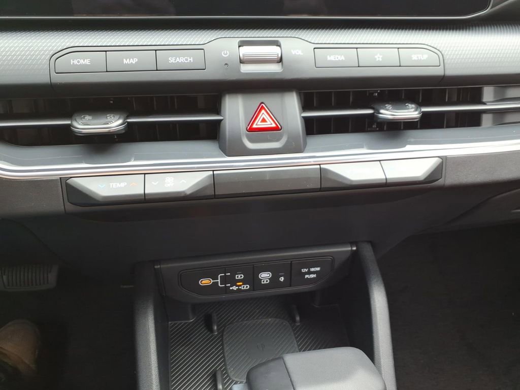 New 2026 Kia K4 GT-Line FWD image 17