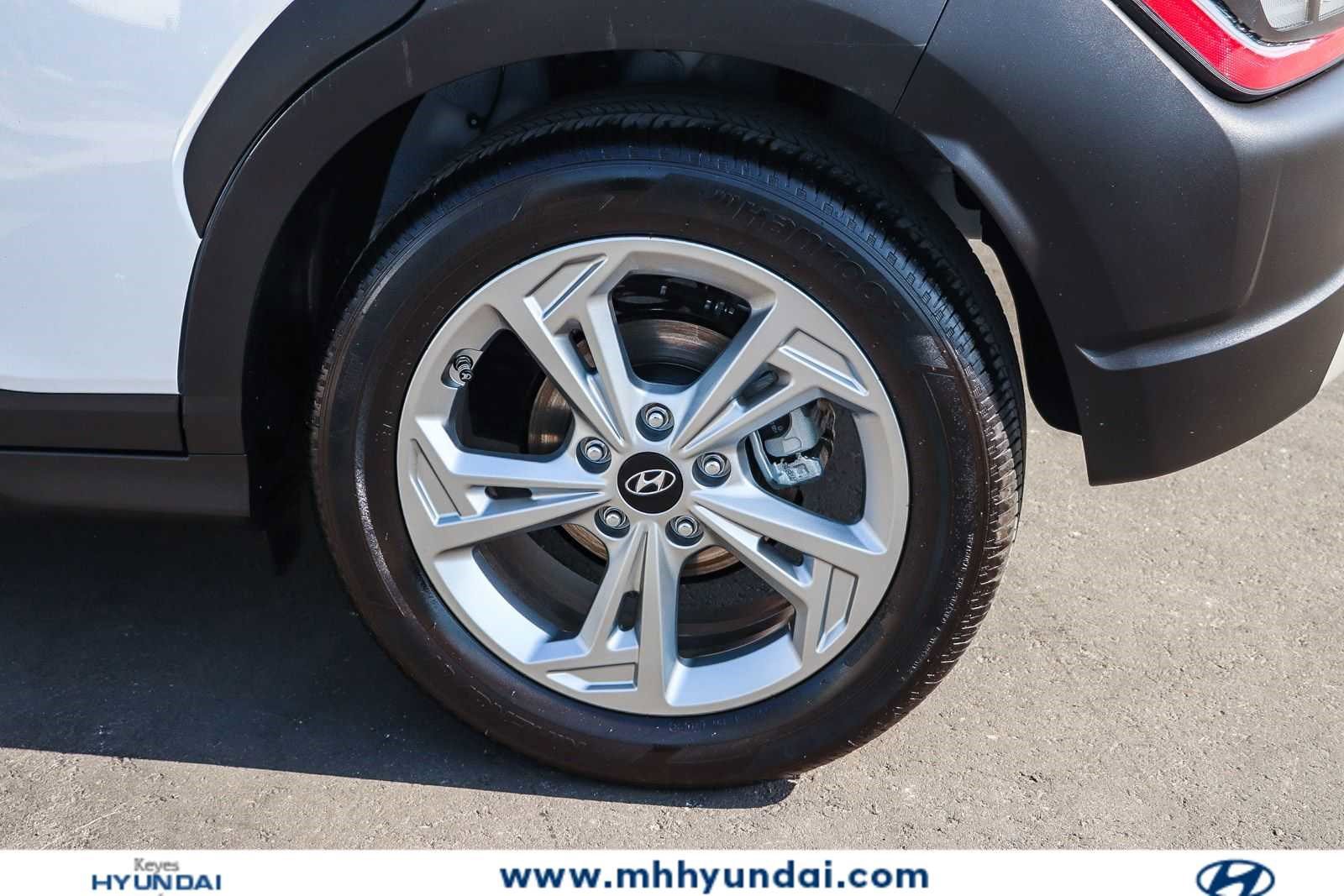 Certified 2023 Hyundai Kona SEL FWD image 9