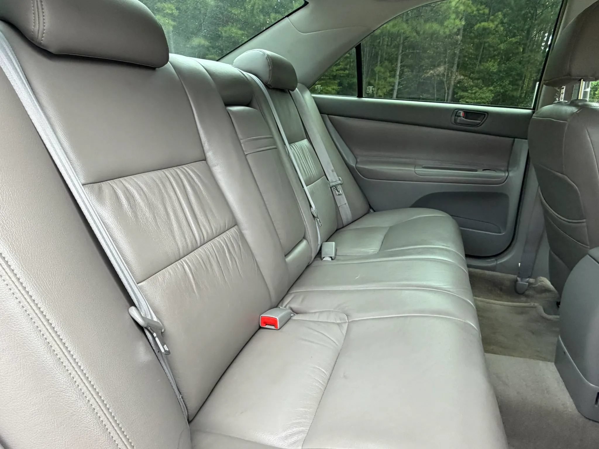 Used 2004 Toyota Camry LE FWD image 18