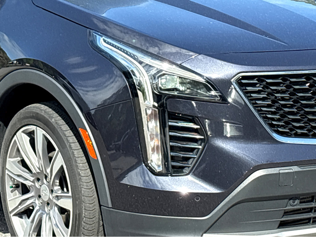 Used 2023 Cadillac XT4 Premium Luxury image 17