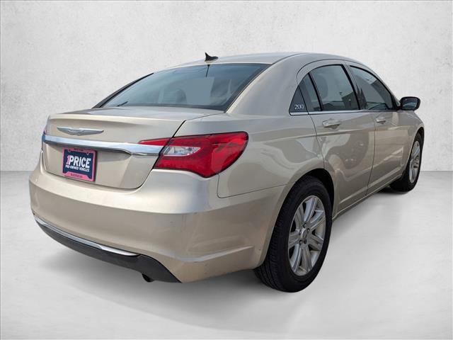 Used 2013 Chrysler 200 Touring w/ Cold Weather Group image 4