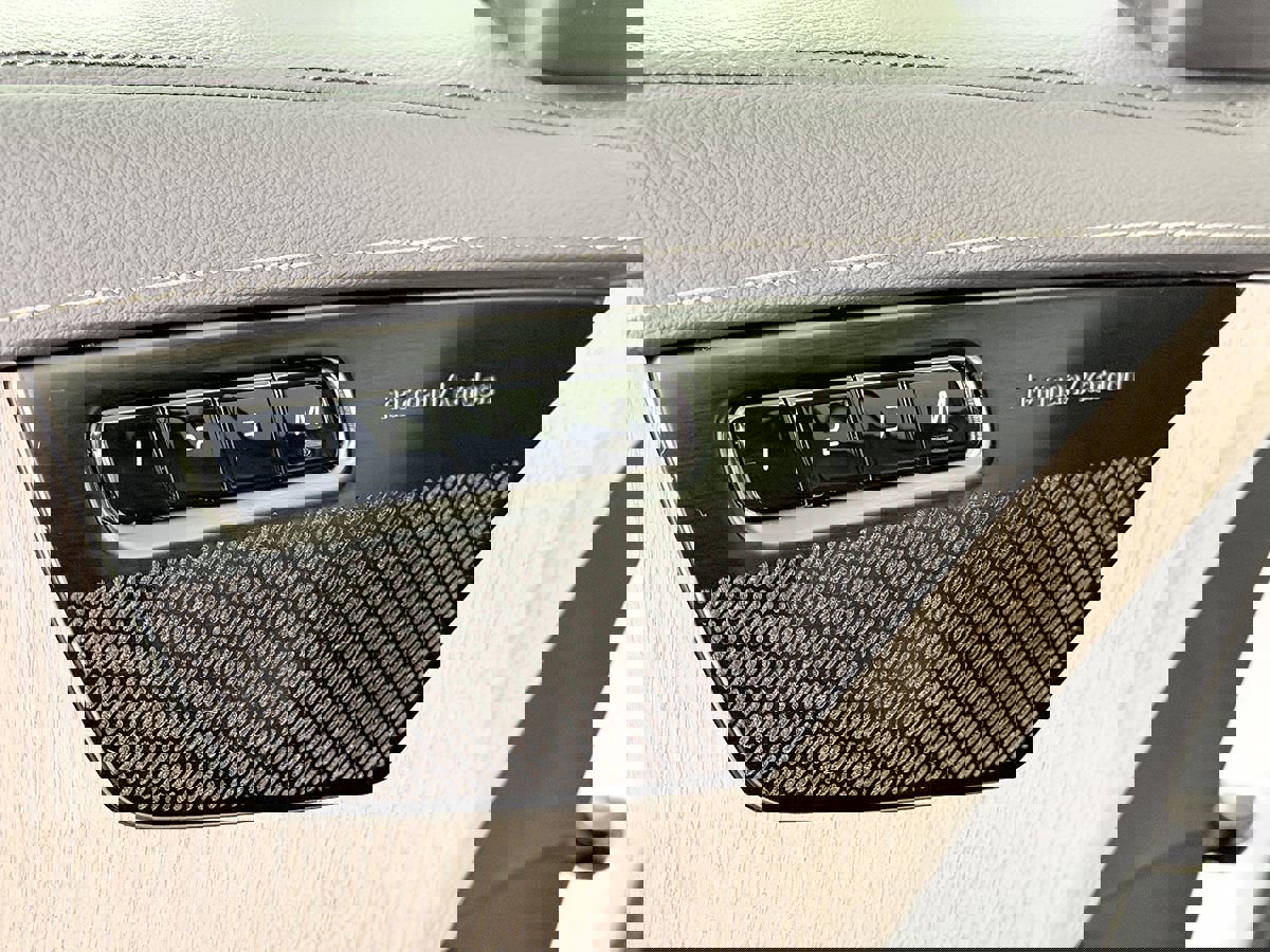 Used 2022 Volvo XC90 T6 Inscription w/ Advanced Package image 18