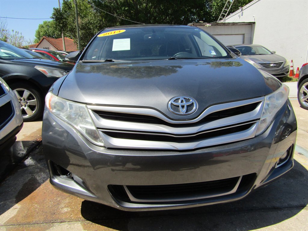 Used 2013 Toyota Venza XLE image 2