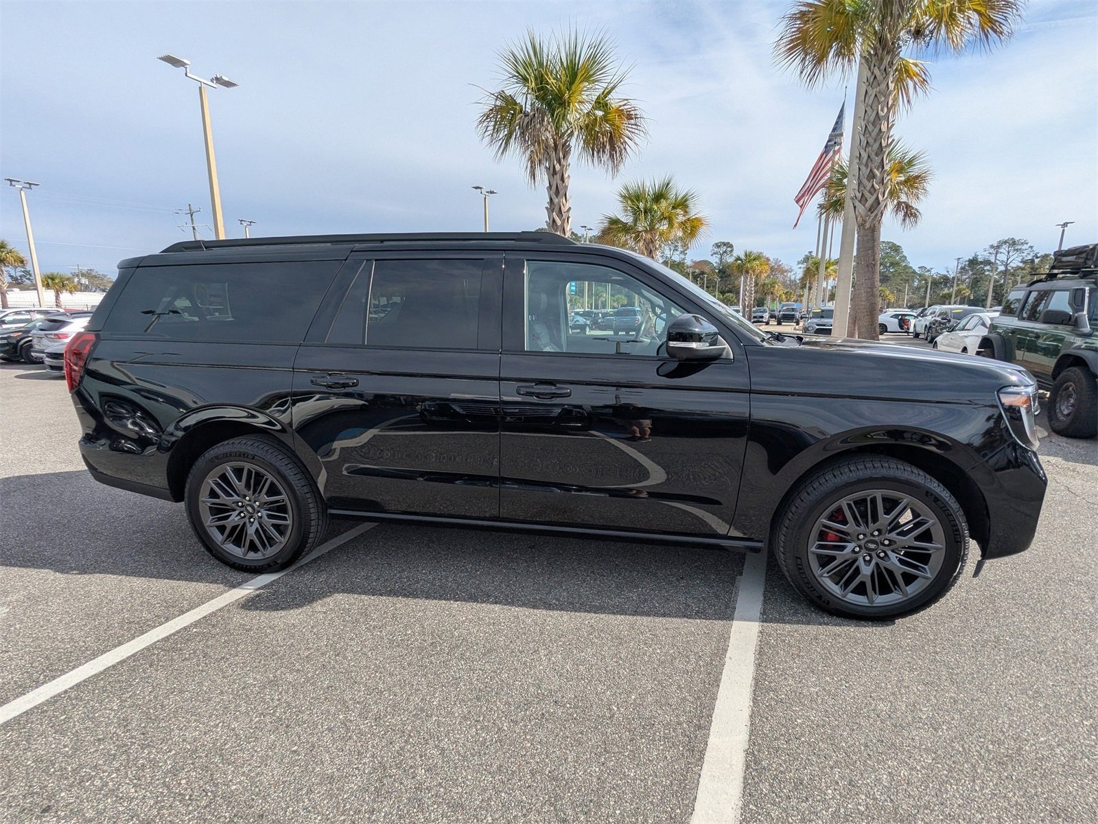 Used 2025 Ford Expedition Max Platinum w/ Stealth Performance Package image 3