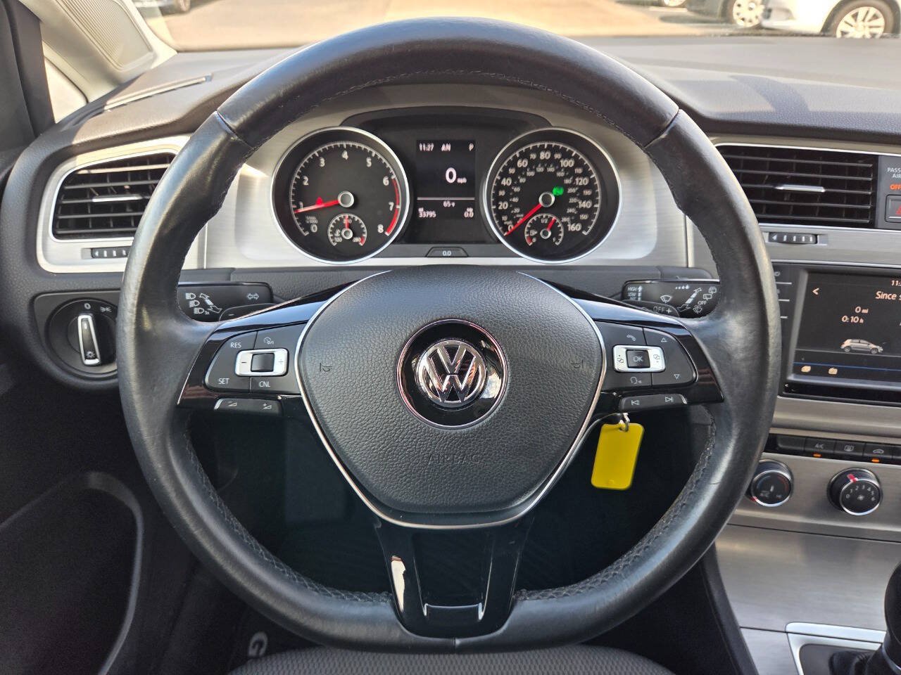 Used 2017 Volkswagen Golf S FWD image 12