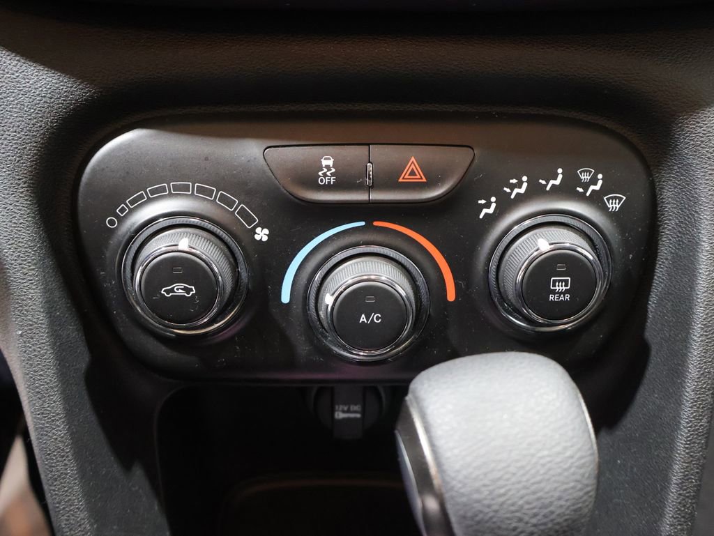 Used 2015 Dodge Dart SE w/ Convenience Group FWD image 25