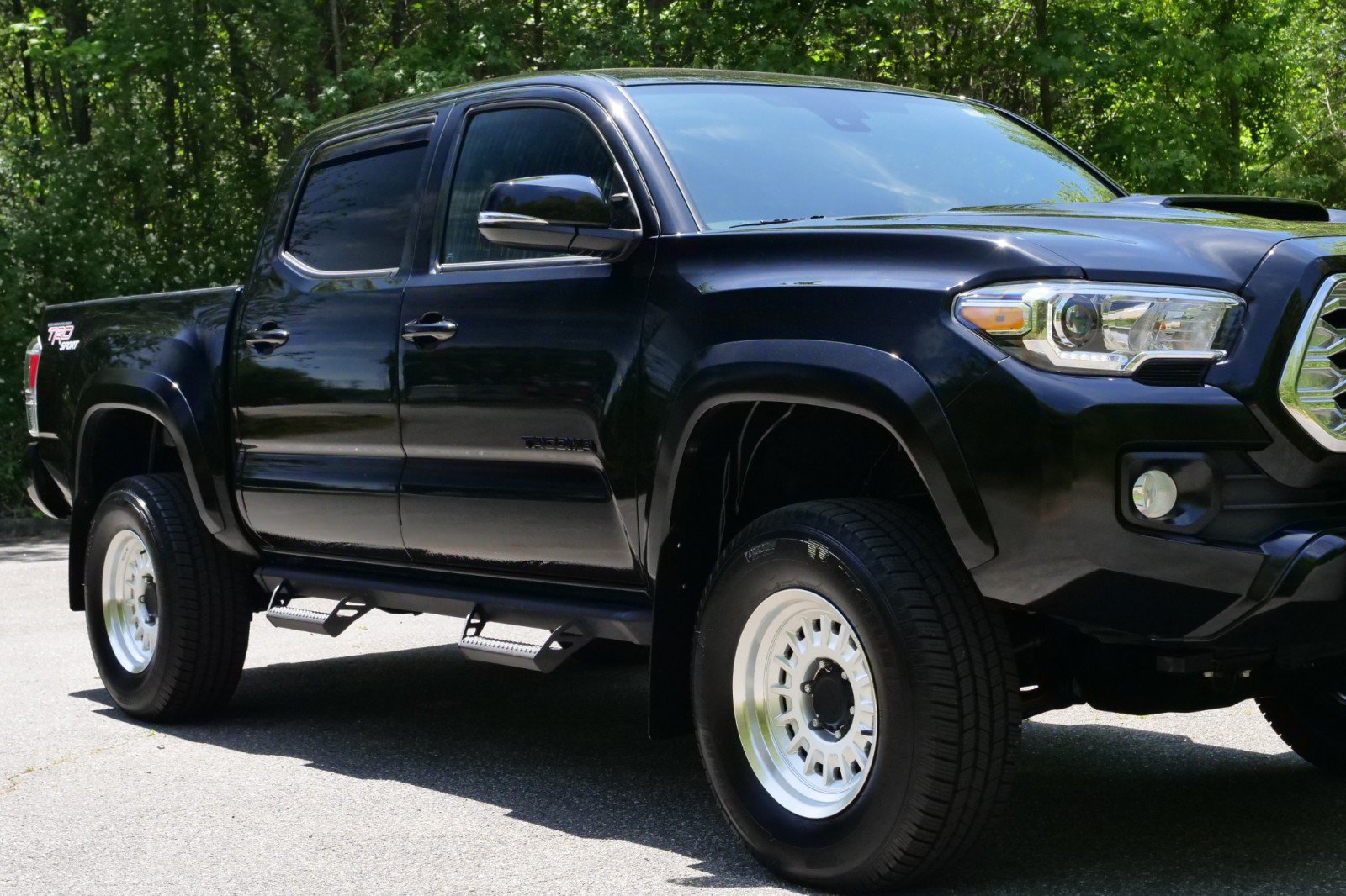Used 2022 Toyota Tacoma TRD Sport AWD/4WD image 29