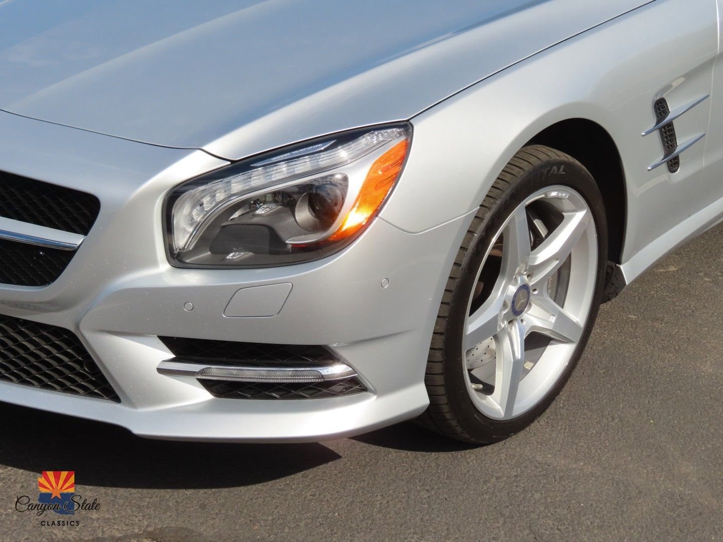 Used 2013 Mercedes-Benz SL 550 image 15
