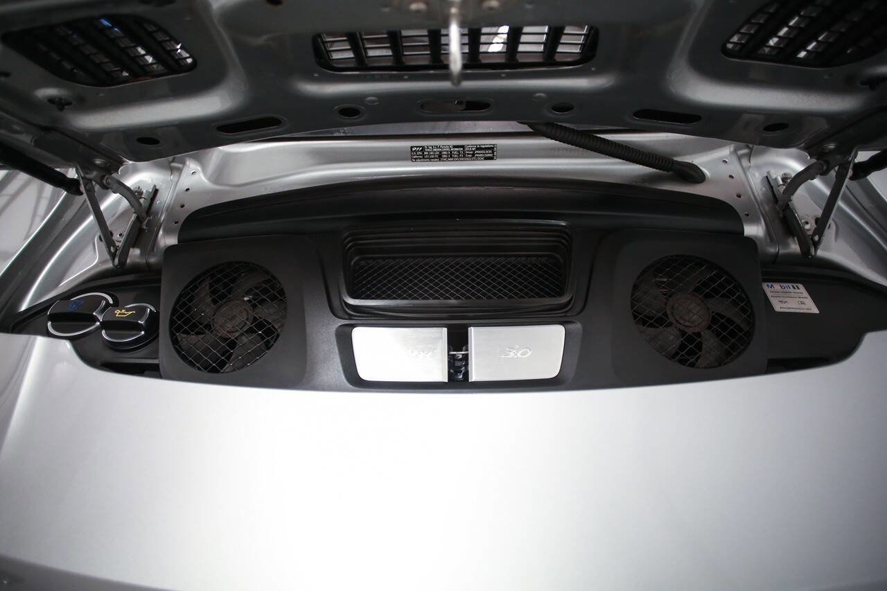 Used 2018 Porsche 911 Carrera T image 30