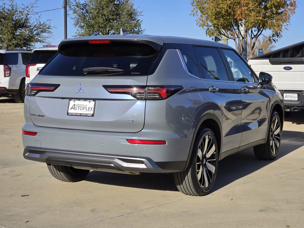 New 2026 Mitsubishi Outlander SE image 4