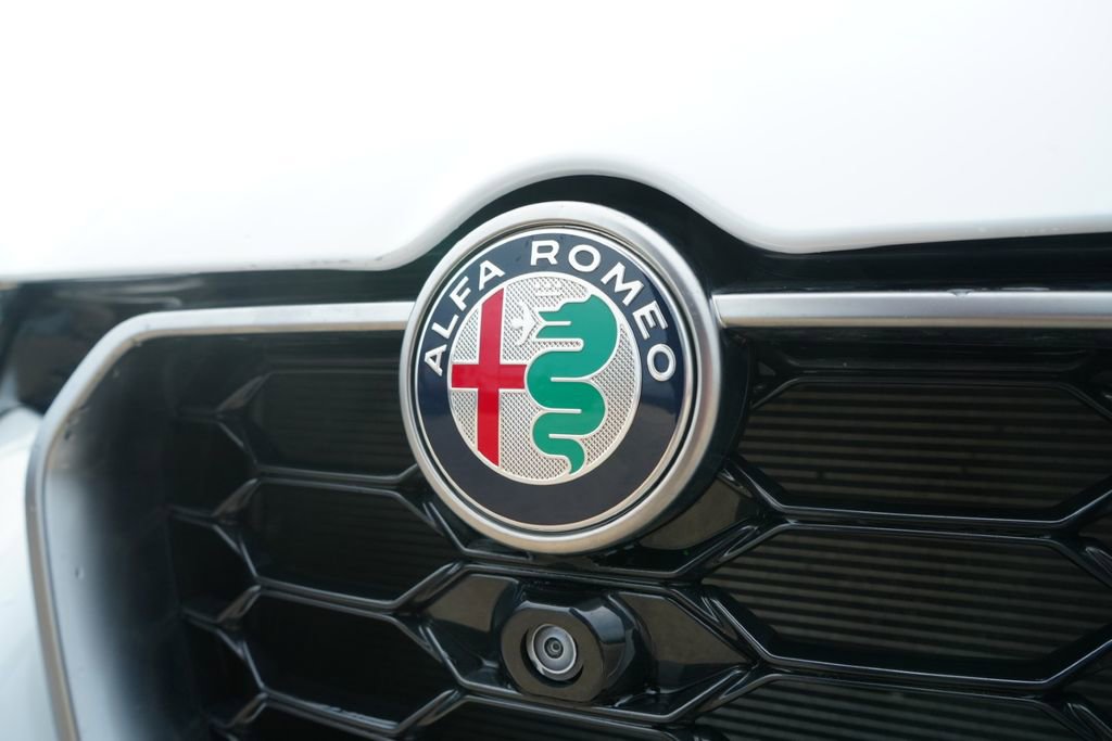 Used 2024 Alfa Romeo Tonale Ti w/ Active Assist Package image 23