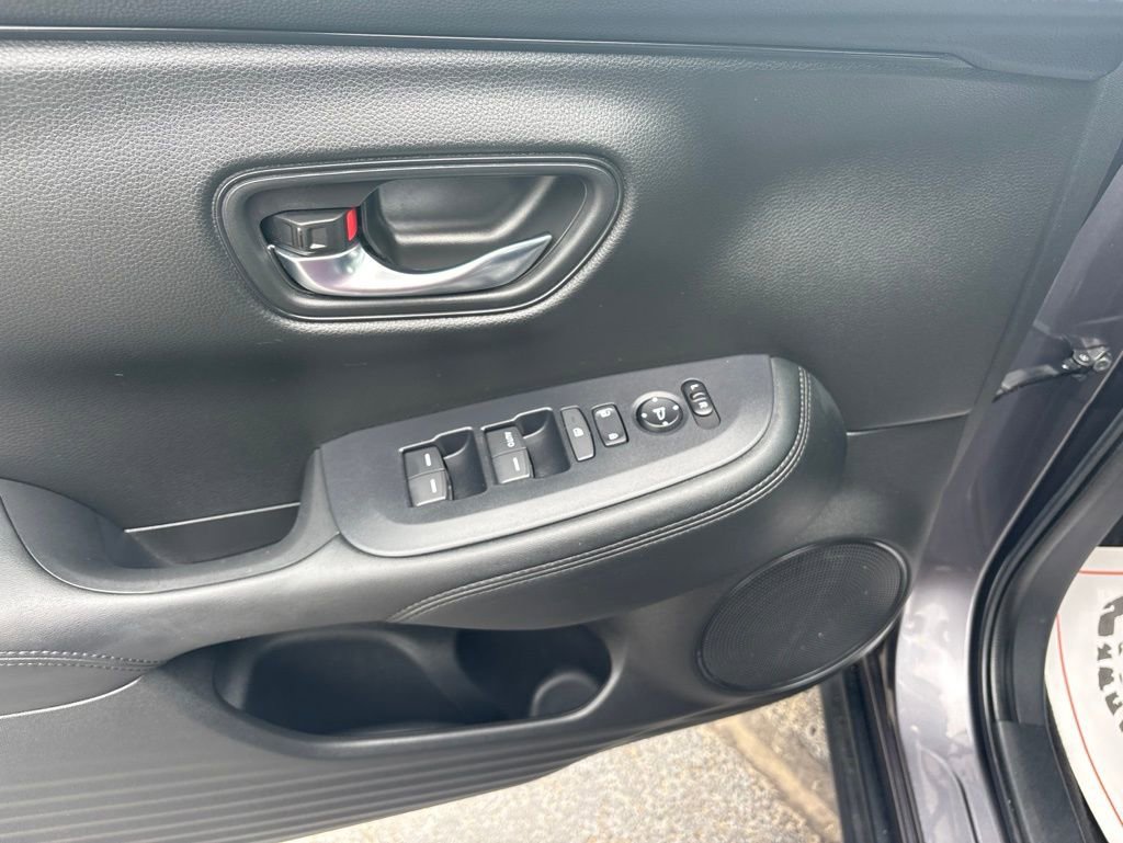 Used 2023 Honda HR-V LX image 13