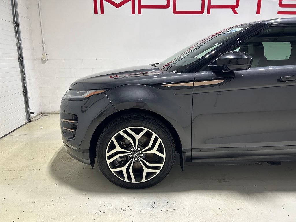 Used 2023 Land Rover Range Rover Evoque R-Dynamic SE AWD/4WD image 3