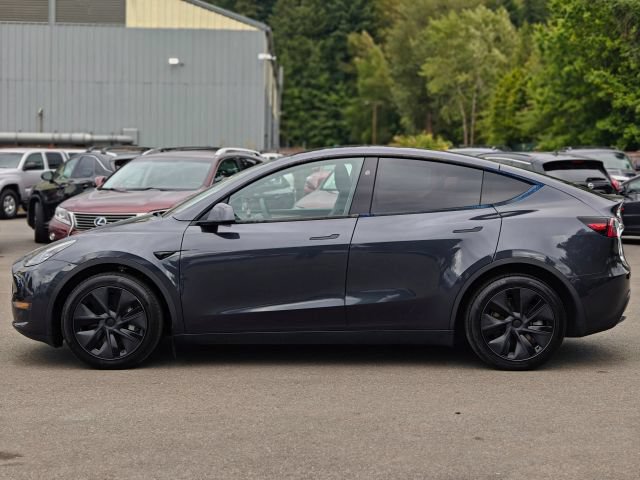 Used 2025 Tesla Model Y Long Range AWD/4WD image 7