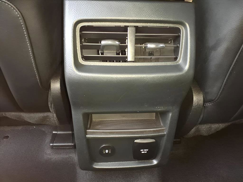 Used 2024 Ford Edge SEL w/ Convenience Package image 11