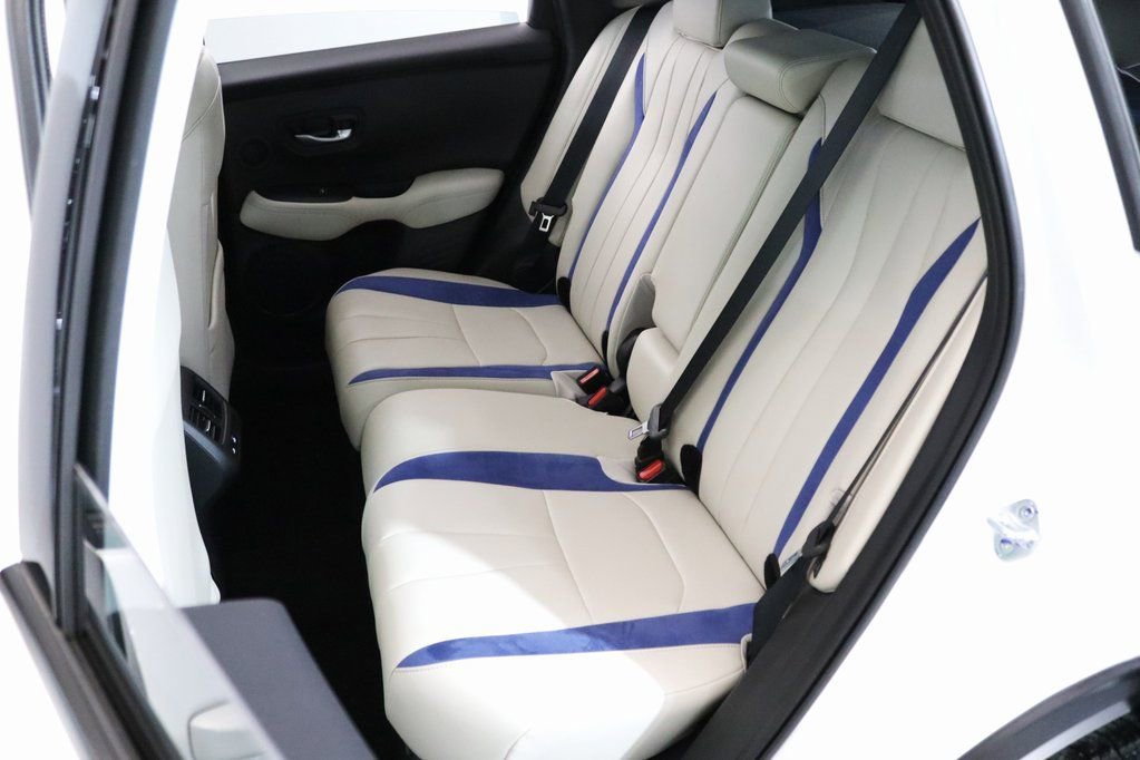 Certified 2025 Acura ADX A-Spec image 10