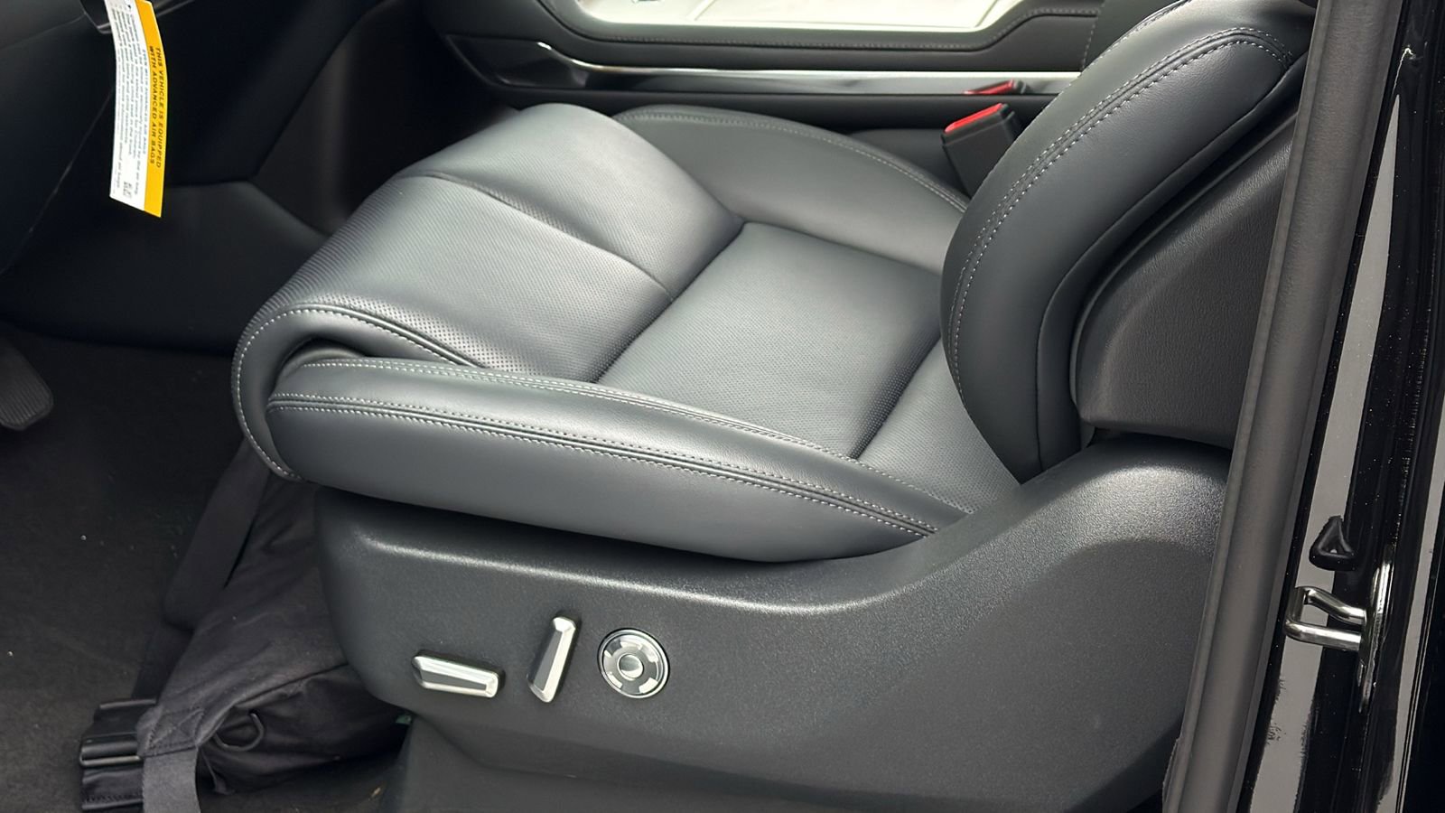 New 2025 Lincoln Navigator L Reserve w/ Jet Appearance Package image 23