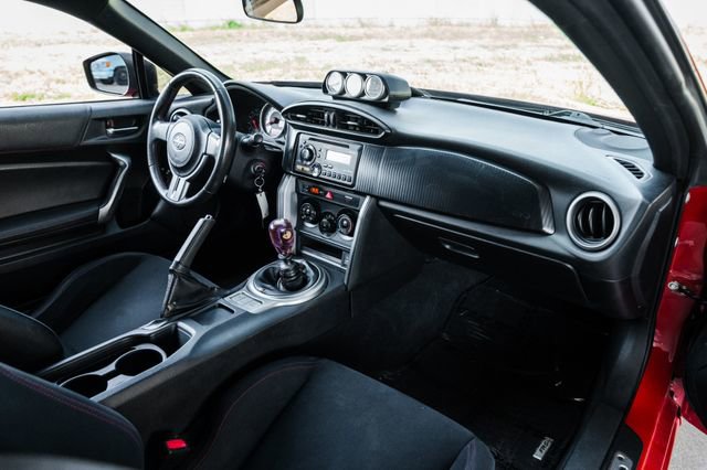 Used 2013 Scion FR-S image 21